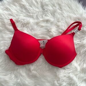 NWT Victoria’s Secret Pink Push Up Bra